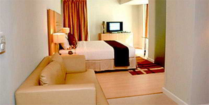 The Tivoli Hotel Μπανγκόκ Εξωτερικό φωτογραφία